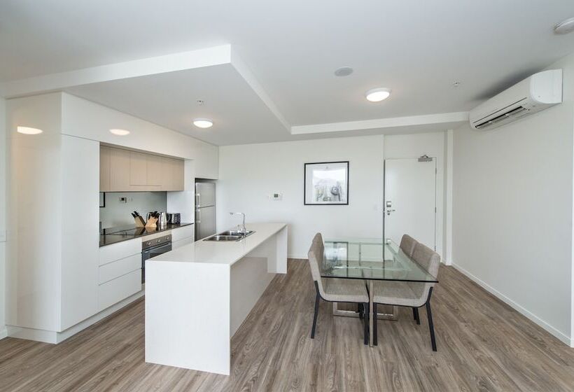 2 Bedrooms Apartment River View, Empire Apartment Hotel Rockhampton
