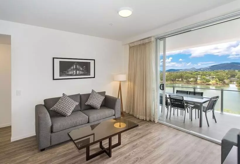 2 Bedrooms Apartment River View, Empire Apartment Hotel Rockhampton