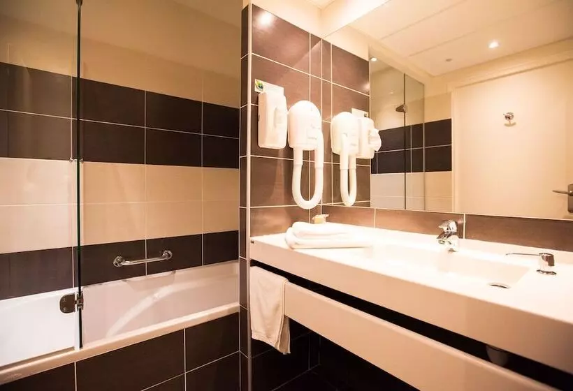 コンフォートルーム, Hôtel Restaurant Bel Air Crevin   Axe Rennes Nantes