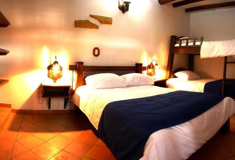 غرفة قياسية رباعية, Boutique Villa Roma