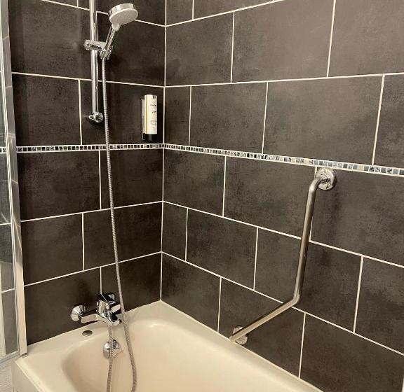 اتاق استاندارد با بالکن, Contact Hôtel Le Saint Rémy   Chalon Sud