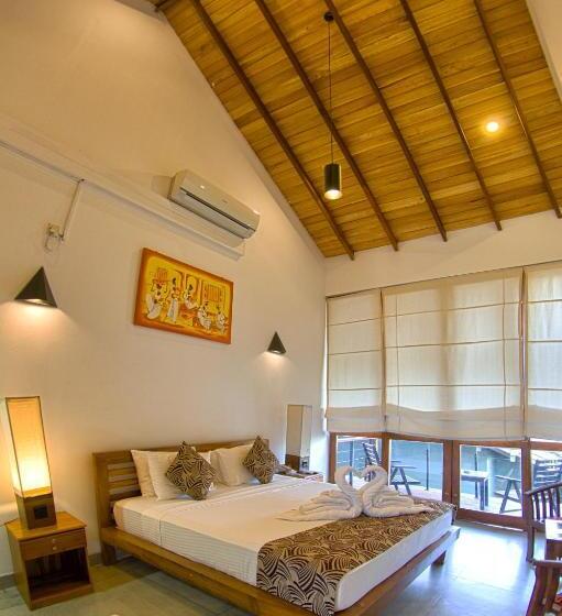 디럭스 룸, Elephant Trail