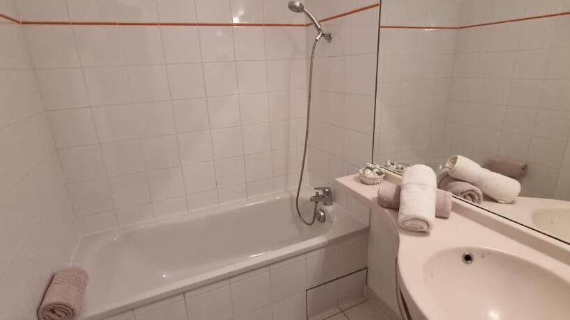 スタンダードルーム, Le Pradet