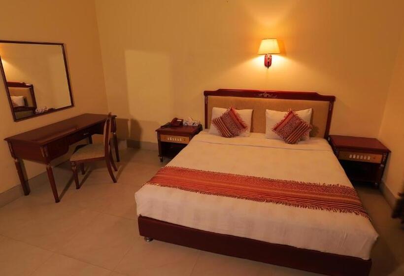 اتاق لوکس, Metro International