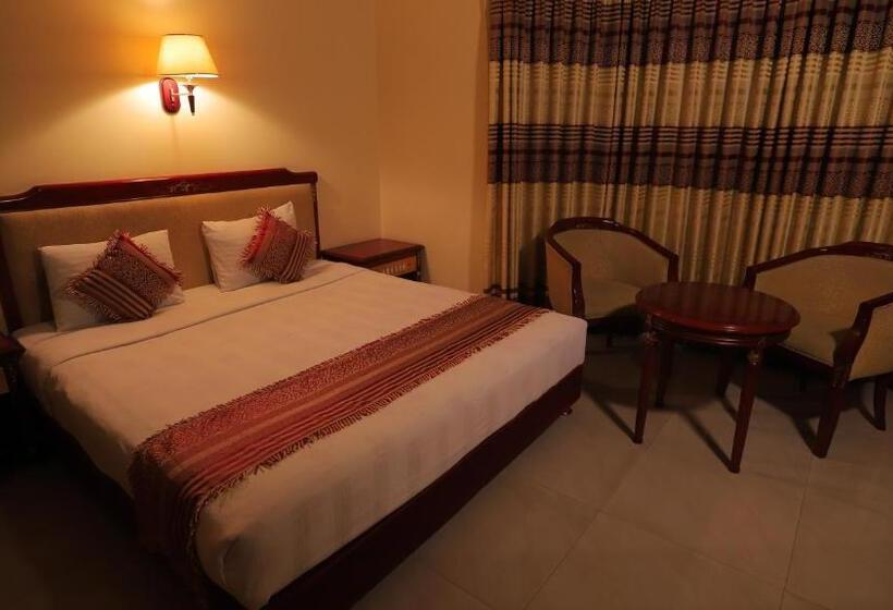 اتاق لوکس, Metro International