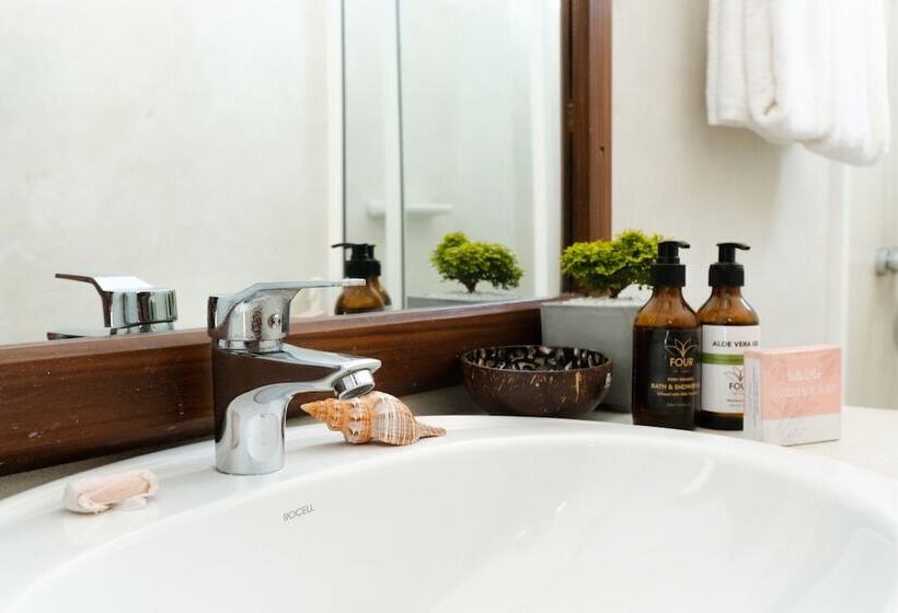 스위트, Surf Station