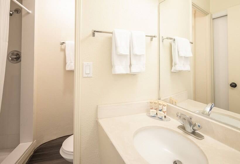 סוויטה עם נוף לעיר, Ohia Waikiki Studio Suites