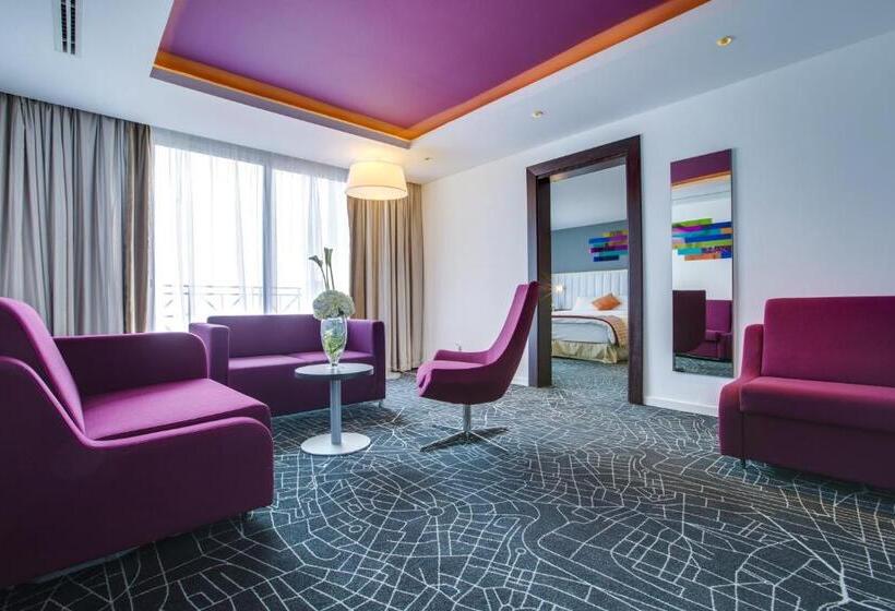 سوییت, Park Inn By Radisson Dammam