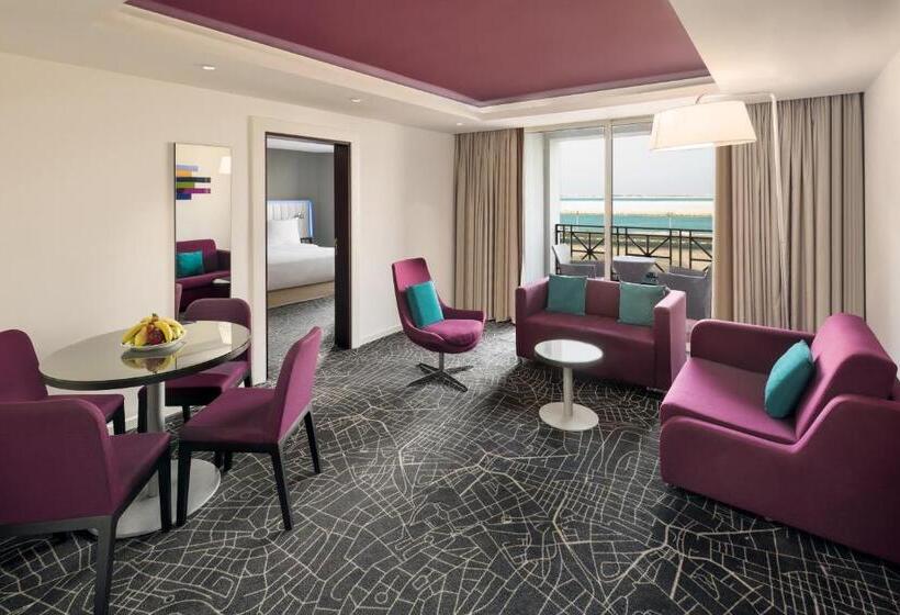 سوییت با چشمانداز دریا, Park Inn By Radisson Dammam