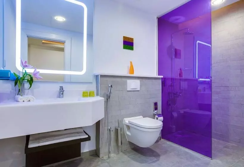 スイート, Park Inn By Radisson Dammam