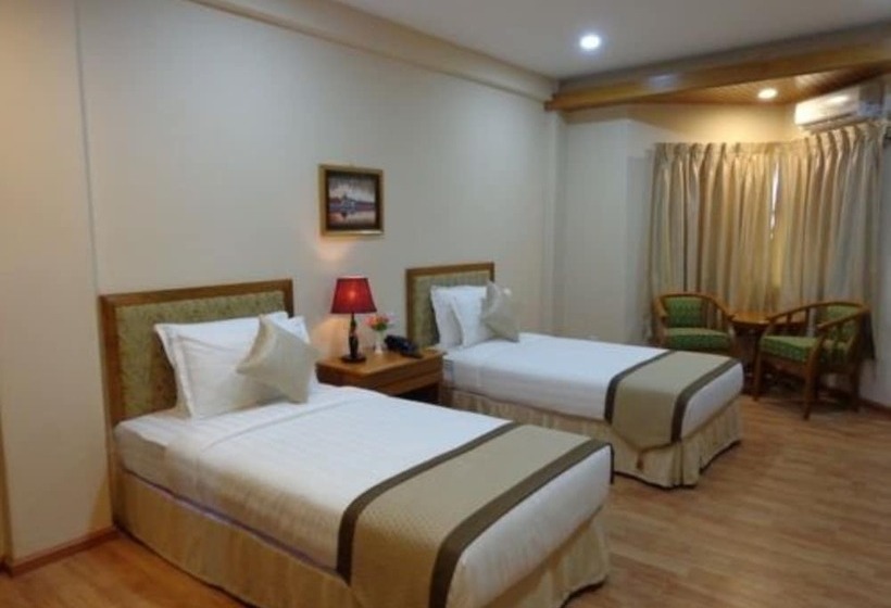 اتاق سوپریور, Royal Khattar