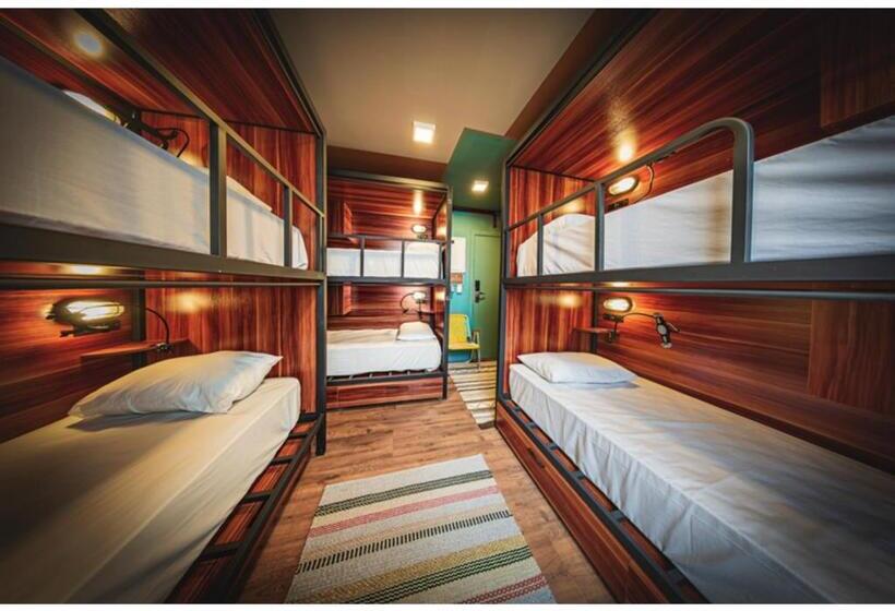 ルームシェアのワンベッド, The Garden Promenade Bonito