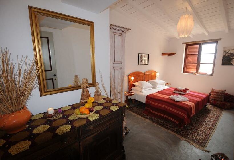 اتاق استاندارد, The Colonial Guest House