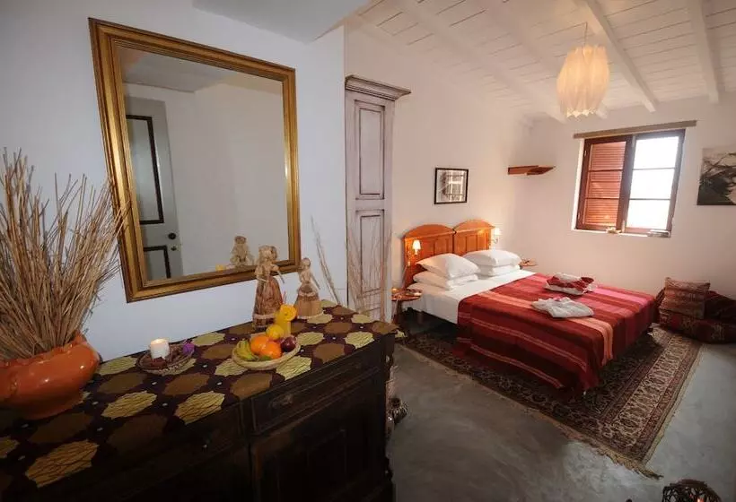 اتاق استاندارد, The Colonial Guest House