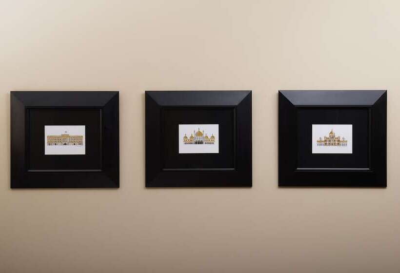 标准间, The Resident Victoria