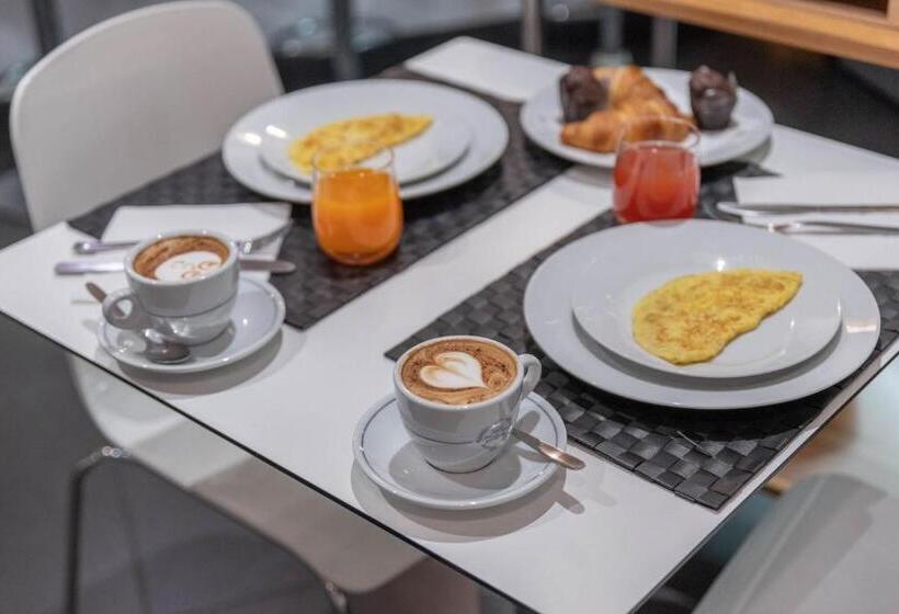 스탠다드 트리플 룸, Trevi Palace