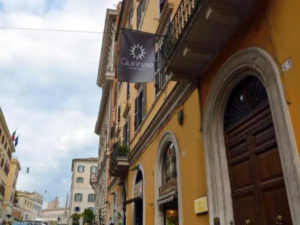 اتاق استاندارد با بالکن, Trevi Palace