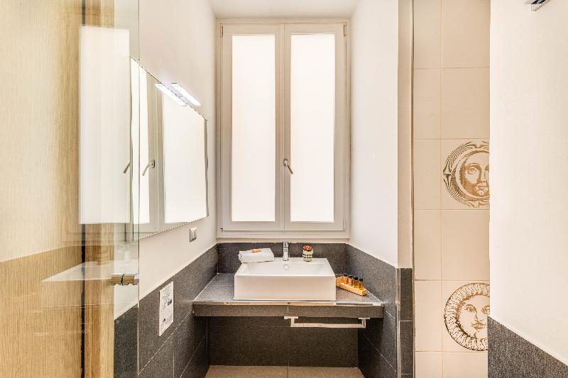 수피리어 룸, Trevi Palace