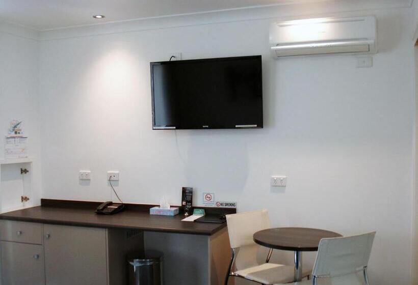 标准间带漩涡浴缸, Oakey Motor Inn