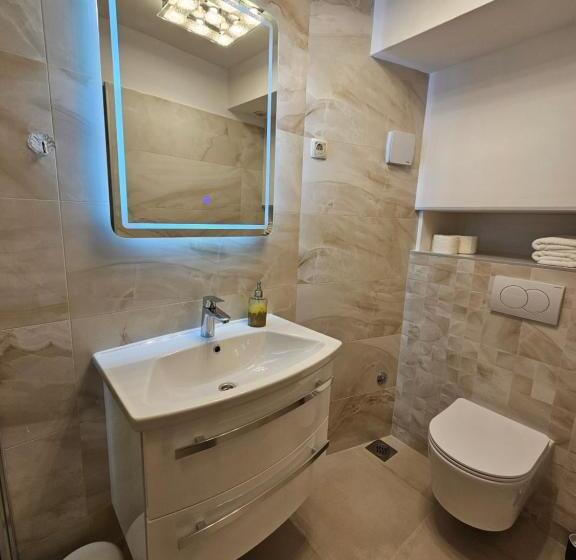 수피리어 룸, House Sandra