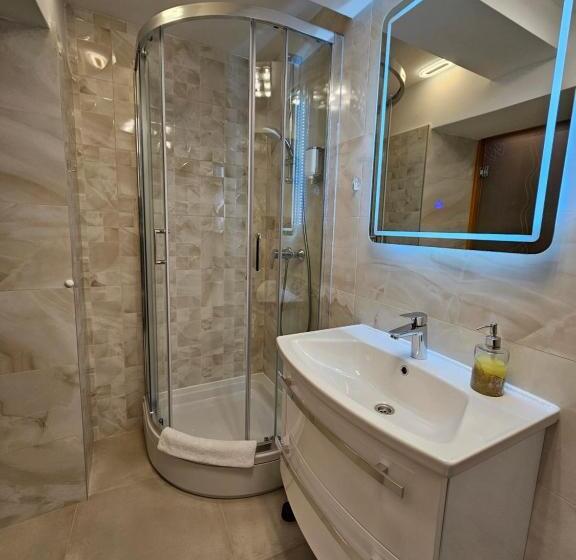 수피리어 룸, House Sandra