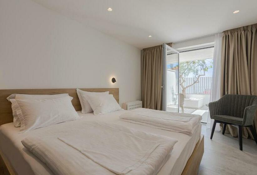 スーペリアールーム, Villa Miki