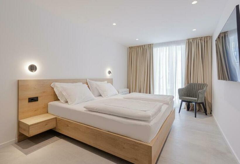 スーペリアールーム, Villa Miki