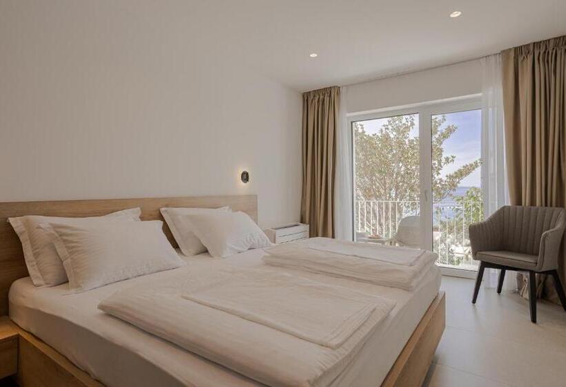 スーペリアールーム, Villa Miki