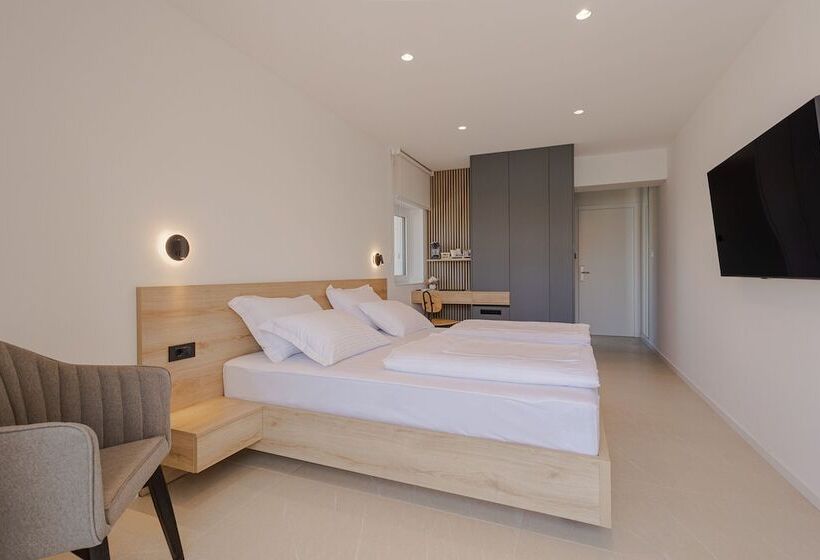 スーペリアールーム, Villa Miki