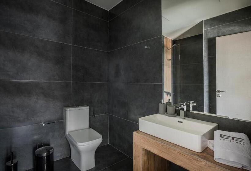 スリーベッドルーム　ヴィラ, Erolidae Villas