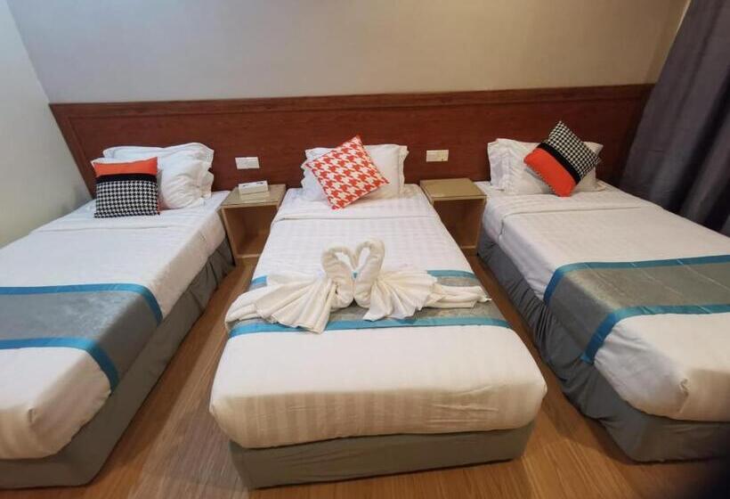 חדר דלוקס לשלושה, Td Capital