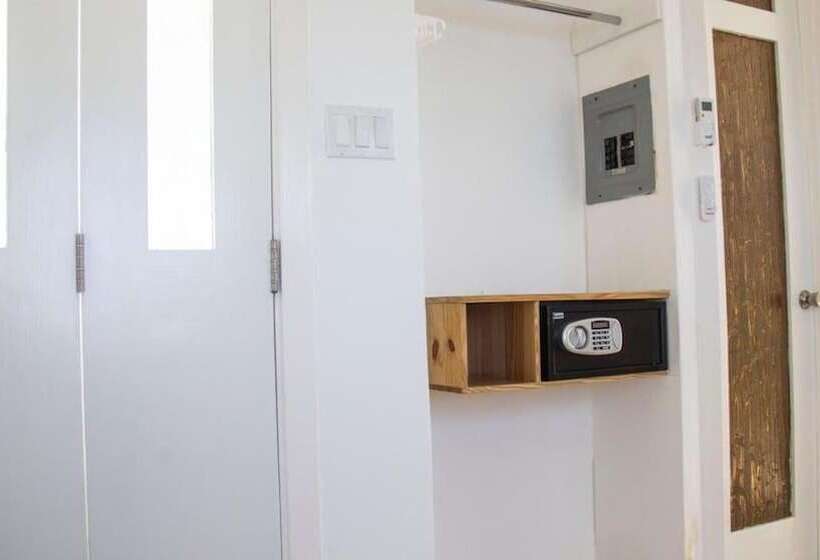 اتاق استاندارد, Begoña Cliff