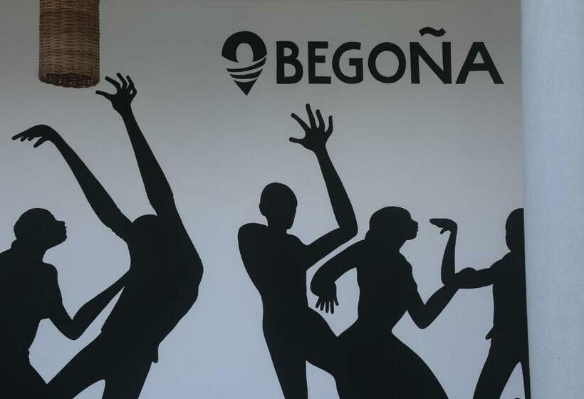 اتاق لوکس با بالکن و چشم‌انداز دریا, Begoña Cliff