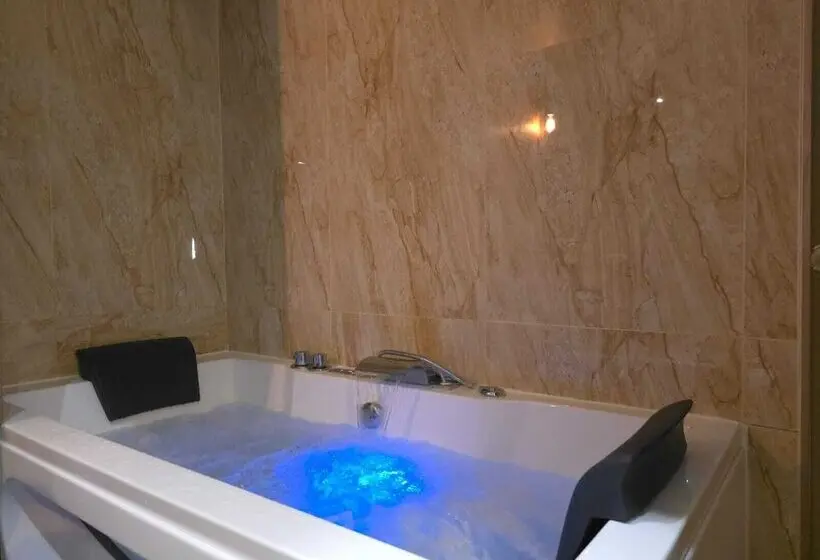 Standard-studio, Appart Hotel Spa Perpignan