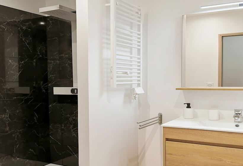 Апартаменты 1 Спальня, Appart Hotel Cinéma Perpignan