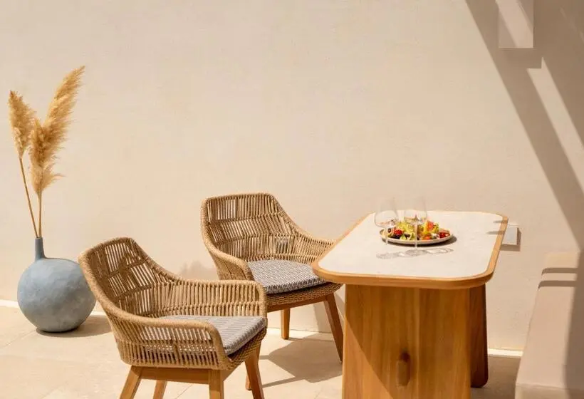 سوییت جونیور با چشم‌انداز دریا, Santo Mine Oia Suites