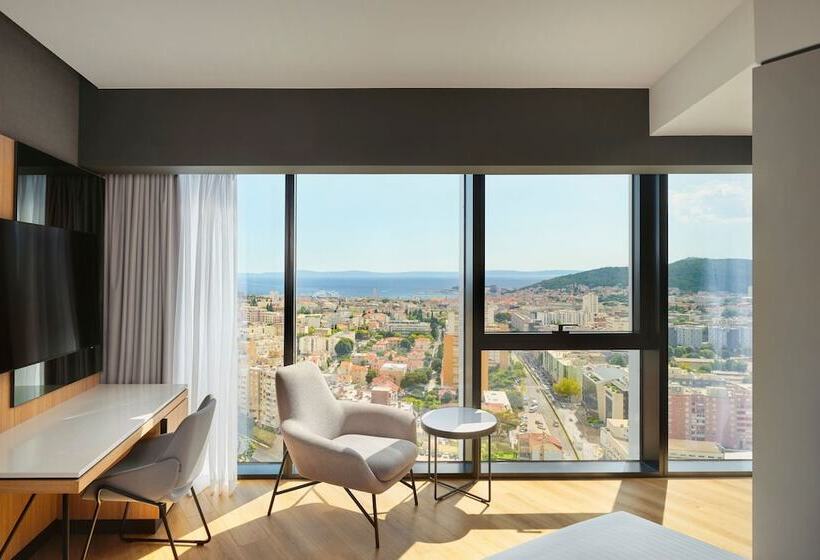 オーシャンビュースーペリアールーム, Ac Hotel By Marriott Split