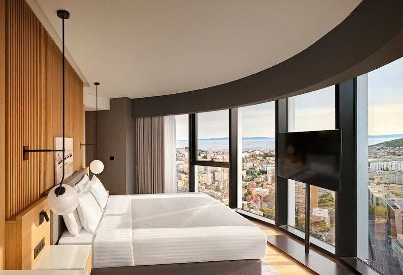 غرفة بريميوم مطلّة علي البحر, Ac Hotel By Marriott Split