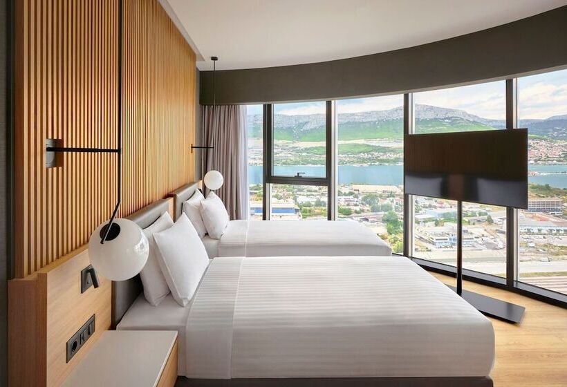 オーシャンビューのプレミアムルーム。, Ac Hotel By Marriott Split