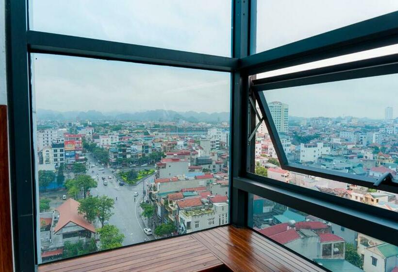 اتاق لوکس با تخت بزرگ, Binh An Nhien