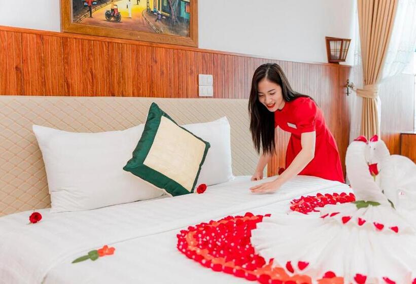 اتاق لوکس با تخت بزرگ, Binh An Nhien