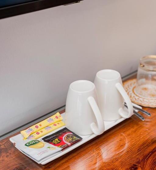 اتاق لوکس با تخت بزرگ, Binh An Nhien