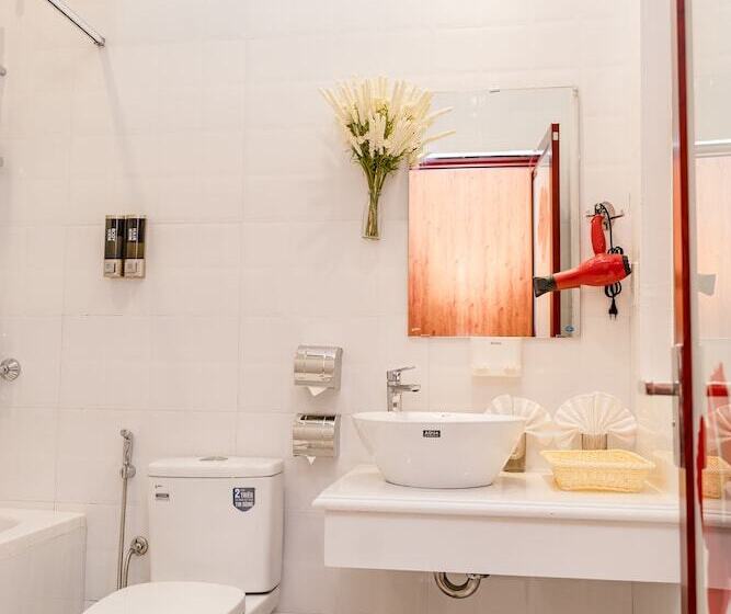 اتاق لوکس چهار تخته, Binh An Nhien