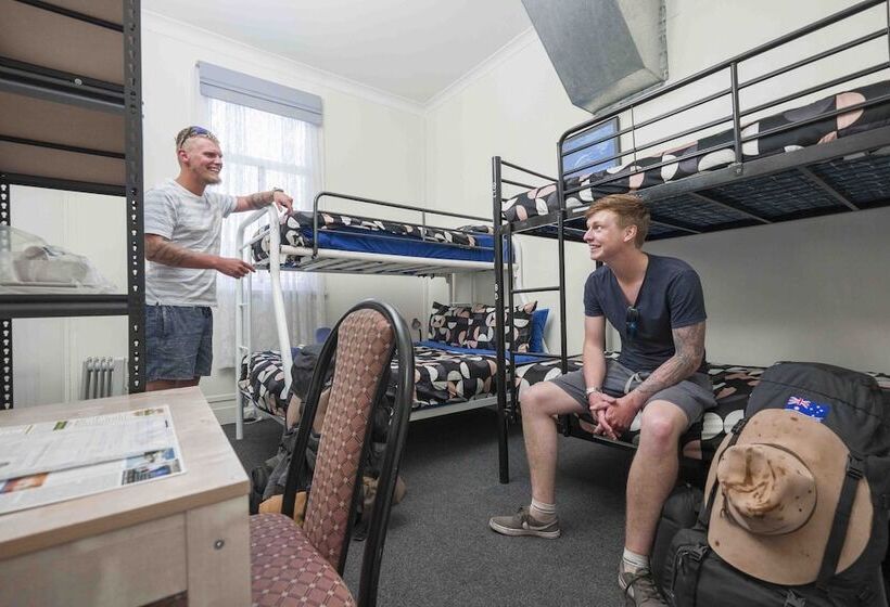 سرير فى غرفة مشتركه, Dolphin Retreat Bunbury   Hostel