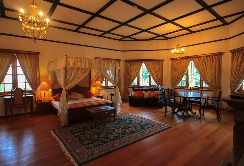 デラックスルーム, Governor's Mansion