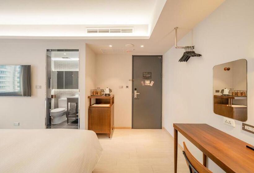 اتاق استاندارد چهار تخته, Inns