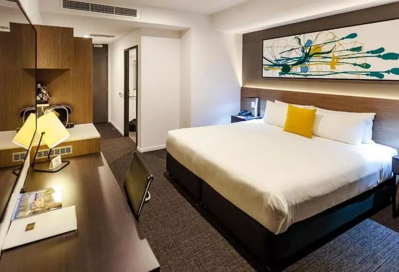 キングサイズベッドのスタンダードルーム, Mercure Sunshine Coast Kawana Waters