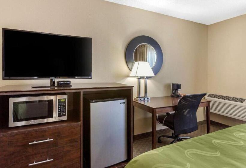 Номер Стандарт, Quality Inn