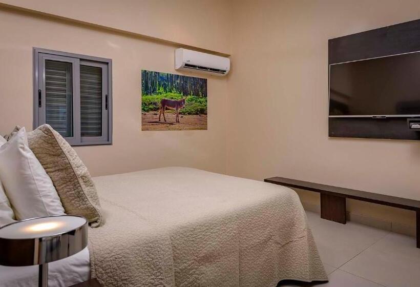 سوییت جونیور با چشمانداز دریا, Boutique Hotel Bougainvillea