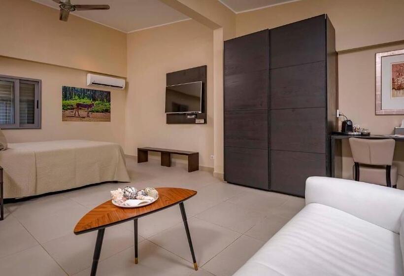 سوییت جونیور با چشمانداز دریا, Boutique Hotel Bougainvillea